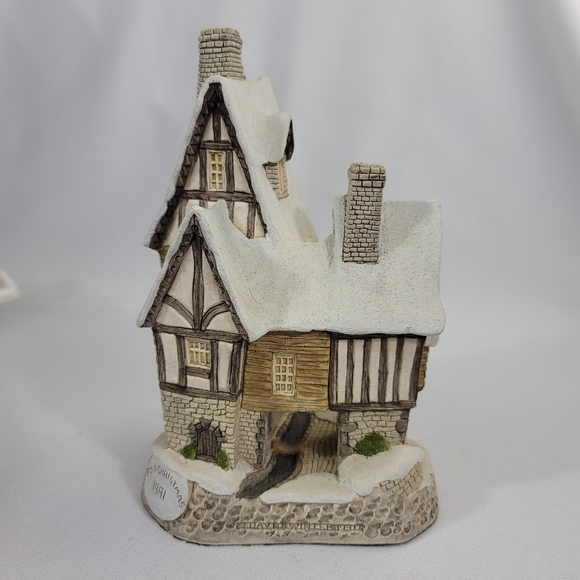 David Winter Cottage - 1991 Fred's Home - Picture 15 of 15